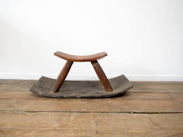 Chineese see-saw stool