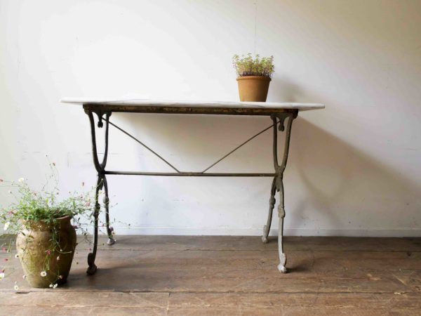 Potting table