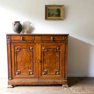 French dresser