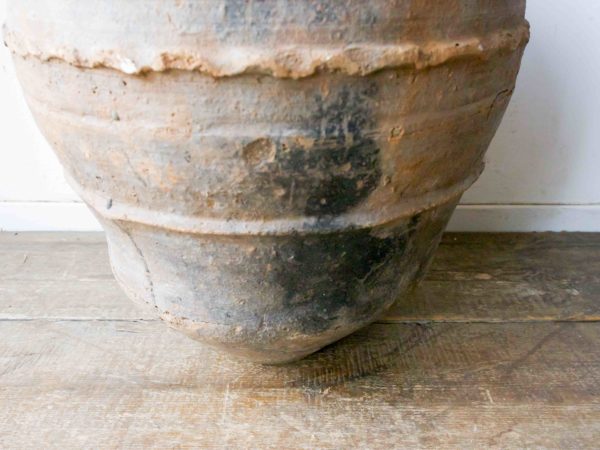 Antique pot