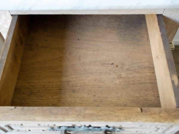 A pair of French bedsides - Image 6